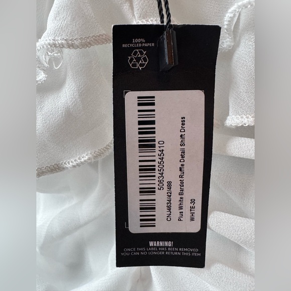PrettyLittleThing White Bardot Ruffle Long Sleeve Shift Dress NWT 26 - Picture 6 of 7